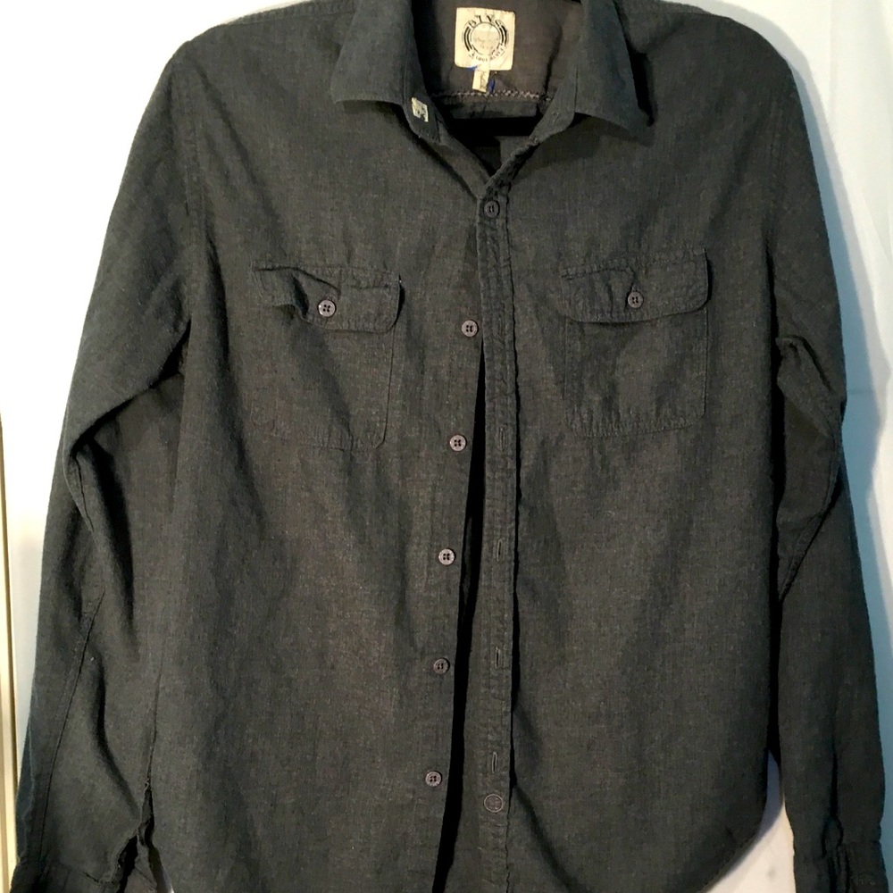 Men’s medium size shirts button up shirt